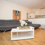Welcome In - In Mit Balkon Und Abstellraum *